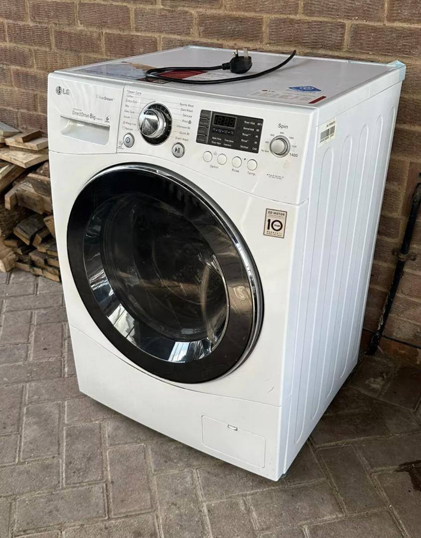 A picture of LG 8kgs washing machine