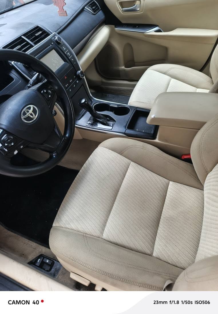 A picture of Distress Toyota Camry 2015 Tokunko
