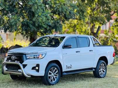 used toyota hilux