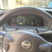 A picture of Nissan Pathfinder 2004 platinum edition first body pan