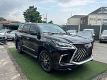 A picture of 2009 Lexus LX 570