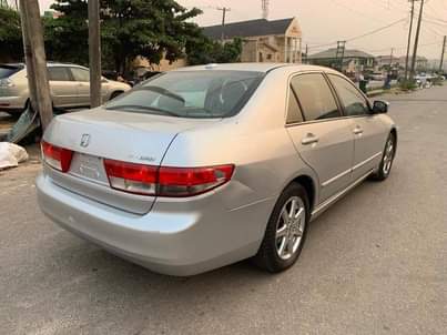 A picture of 2004 Honda Accord V6