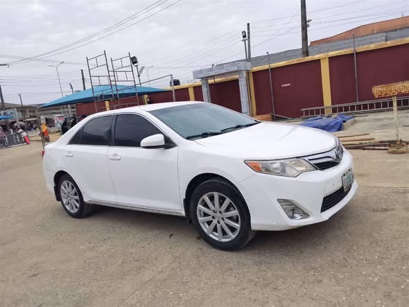 A picture of 2013 Toyota Camry