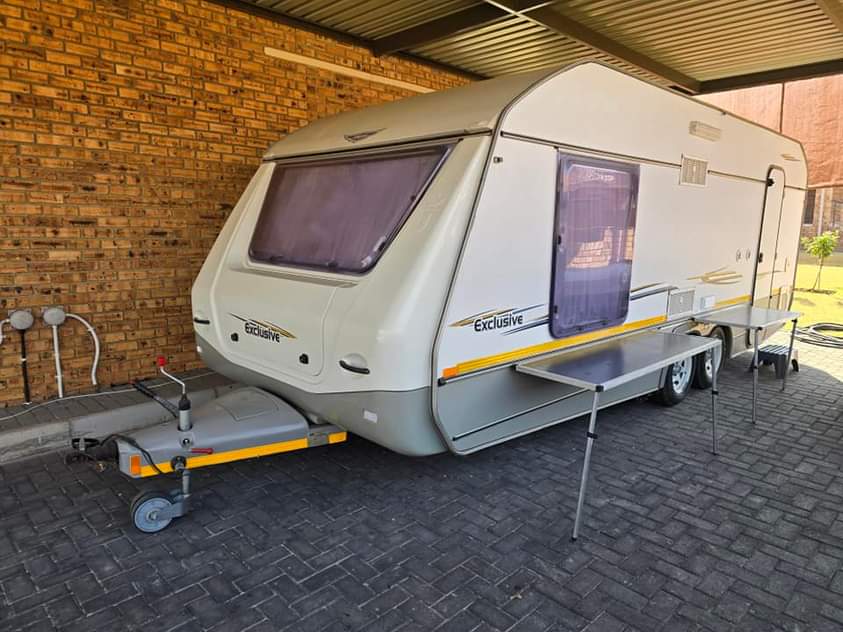 Caravan /.