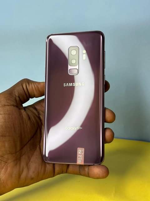 A picture of S9 plus Samsung galaxy
