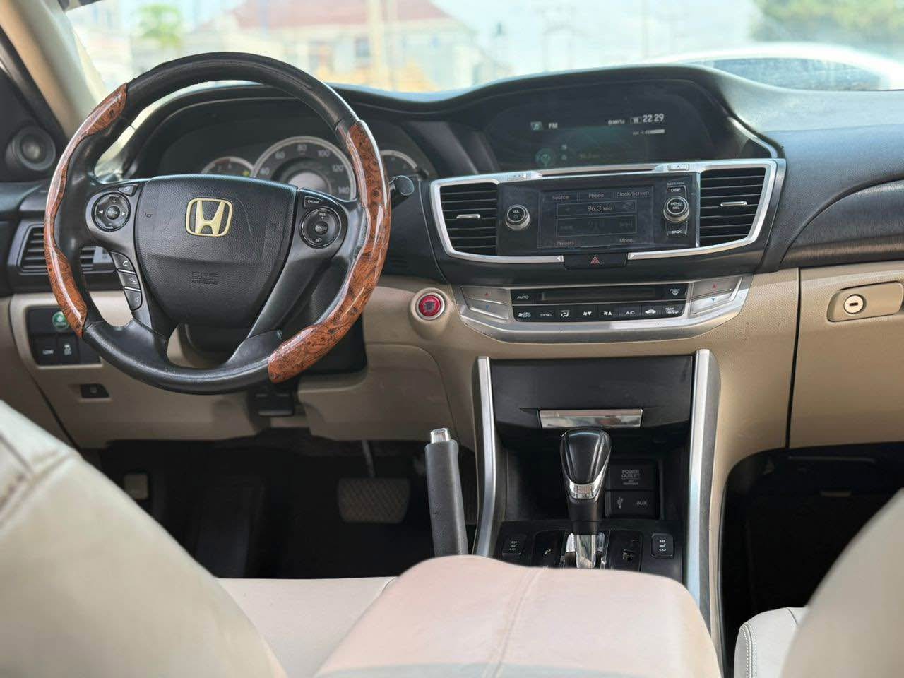 A picture of Honda accord sports