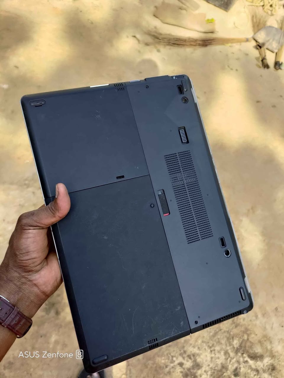 A picture of HP ELITEBOOK