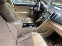 A picture of 2012 VENZA