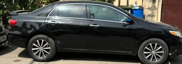 A picture of Distress sale 2012 Toyota Corolla Naija used available for sell