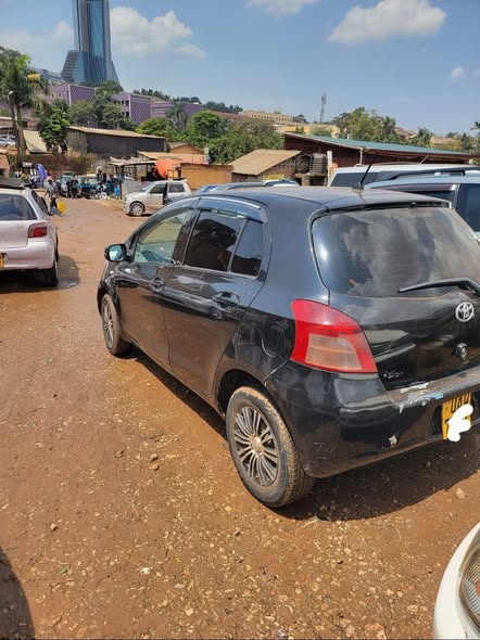 A picture of Toyota Vitz new shape