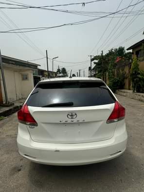 A picture of KinzzyAuto s LTD 08109018982 11 800 000 Refer and earn