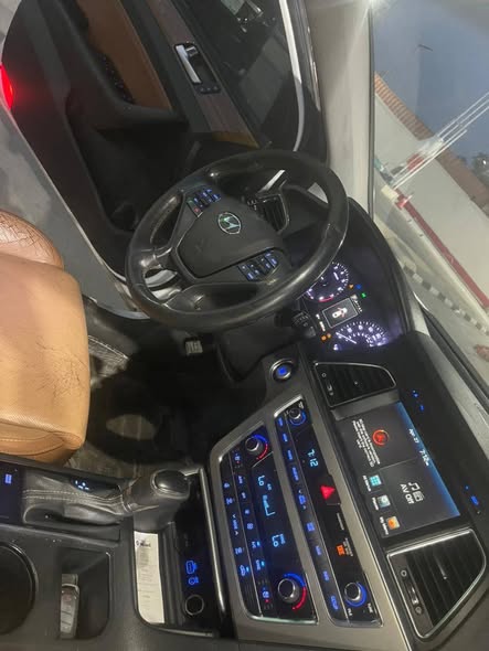 A picture of Hyundai Sonata 2015 Limited