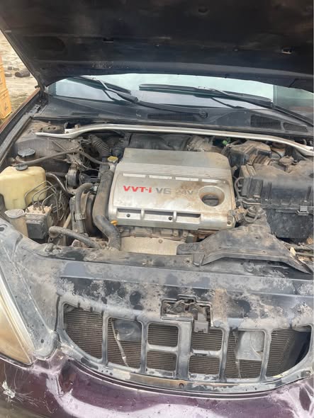 A picture of 04 Lexus ES300 Painted once on first body Engine is