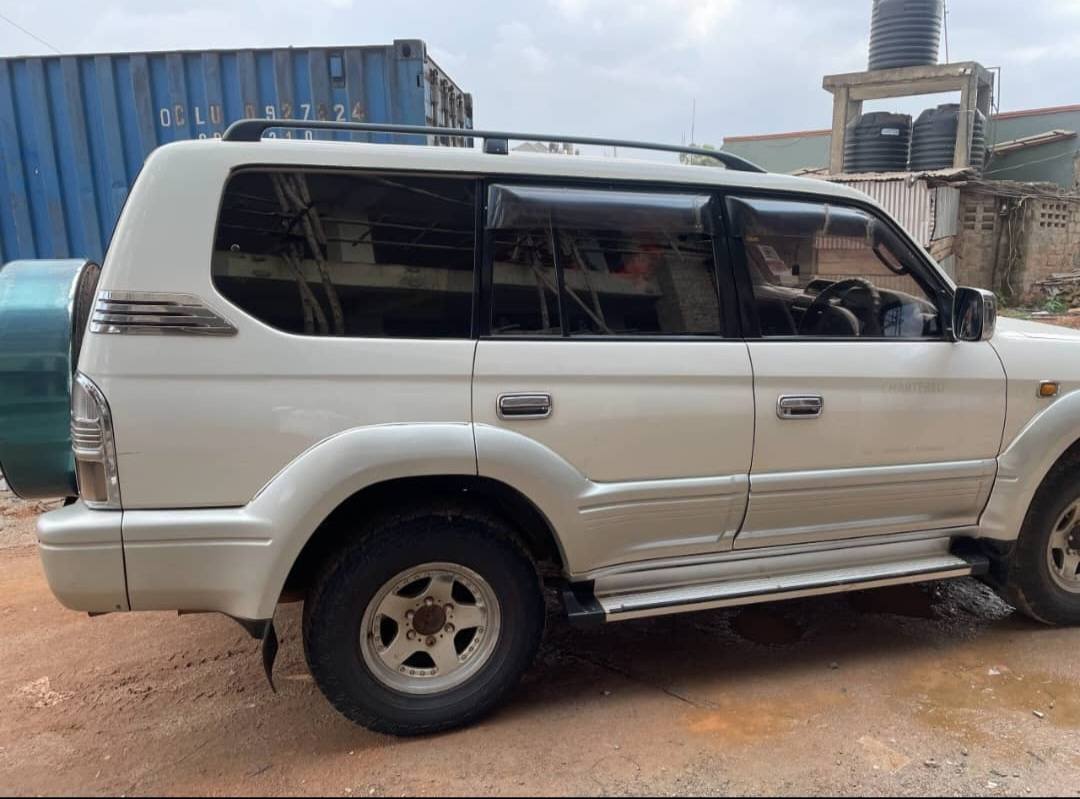 A picture of Toyota Prado