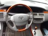 A picture of 2006 Toyota Avalon 06 model