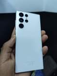 A picture of SAMSUNG S22ULTRA