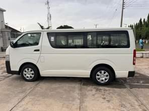 A picture of FOREIGN USED TOYOTA HIACE BUS 2015 MODEL WITH GENUINE DUTY