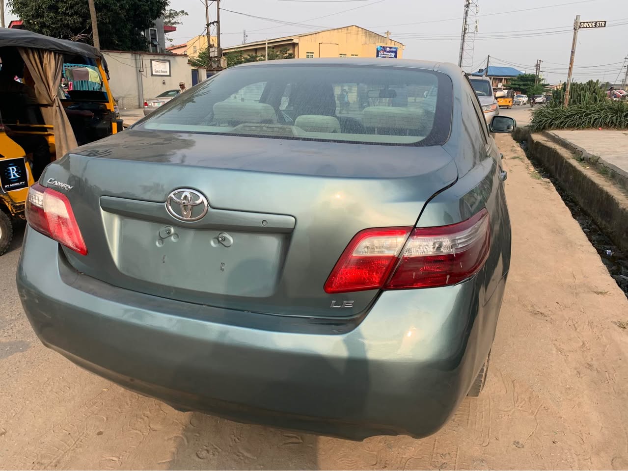 A picture of TOYOTA CAMRY 2008 6M lLAGOSCALL 07087436615