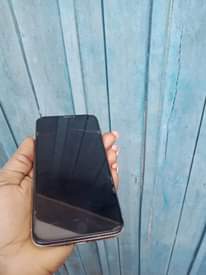 A picture of iphone Xplain