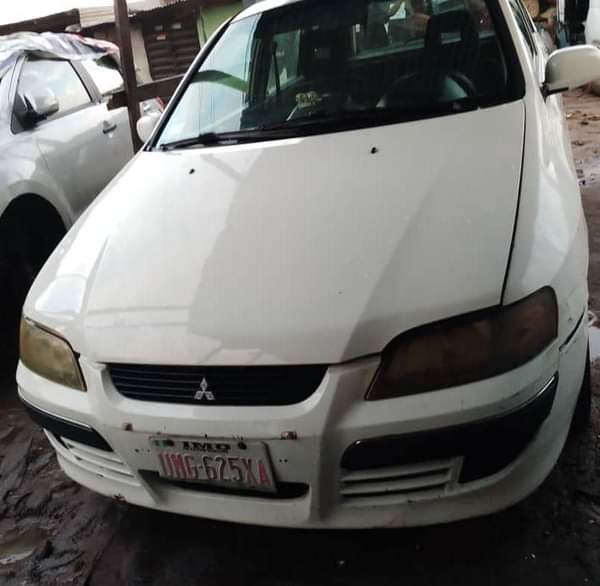 A picture of Dealers Market First body.. Mitsubishi Engine ok Gear okay Urgently