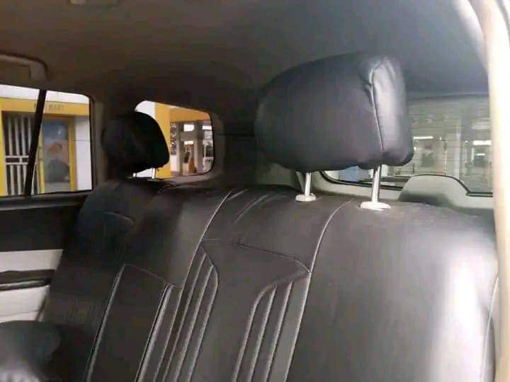 A picture of Highest grade Toyota Highlander 09 10 model Everything is intact