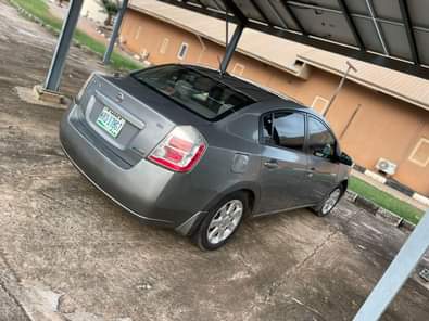 A picture of Clean 2009 Nissan Sentra first body clean Tokunbo standard buy