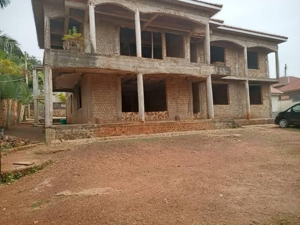A picture of MONEY NEEDED URGENTLY Shell strong flat house on sale at