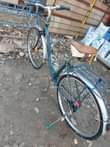 A picture of Chagua size yako hapo kuna bike 3 kila moja 100