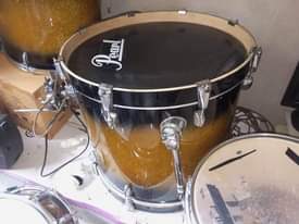 A picture of Nakodisha drum aina ya pearl ina tone nzuri nakodisha kwa