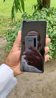 A picture of Samsung S10 plus 128GB