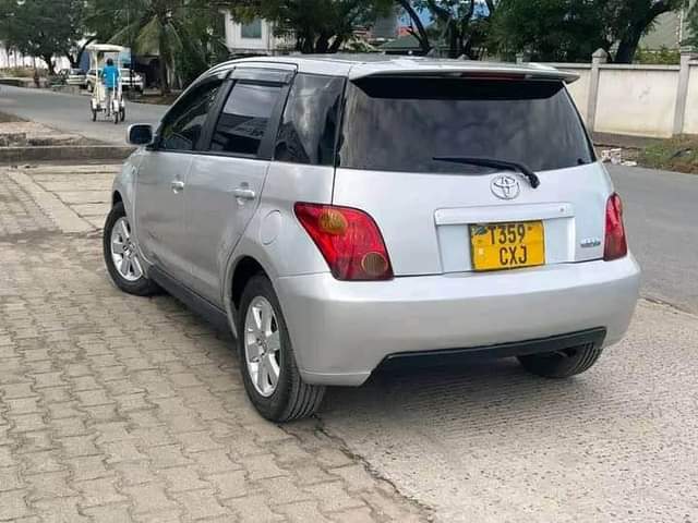A picture of TOYOTA IST FULL DOCUMENT SPARE TYRE JERK CLEAN AS NEW