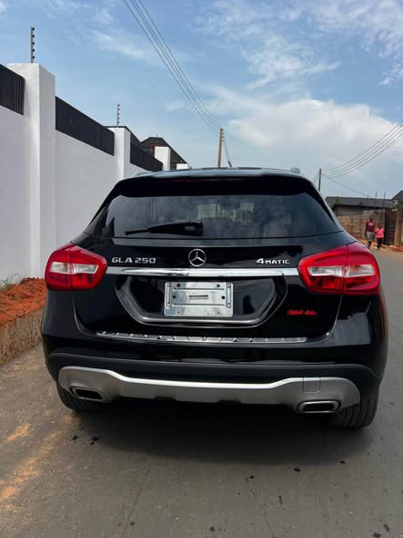 A picture of 2018 Mercedes Benz GLA 250