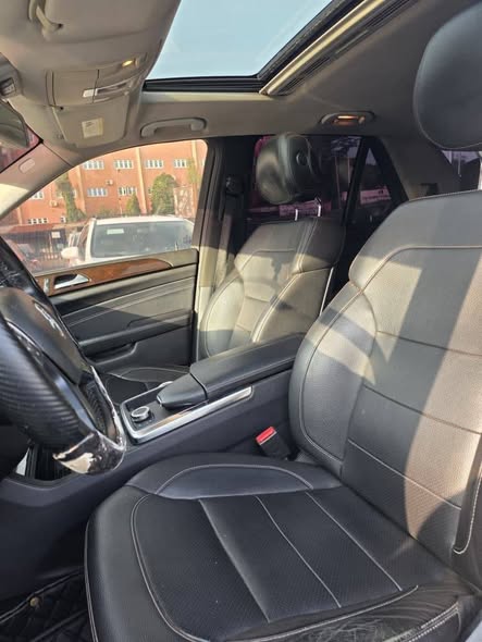 A picture of Pre owned 2014 Model Mercedes Benz ML350 upgraded to Gle