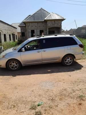 A picture of 2006 Toyota Sienna Xle