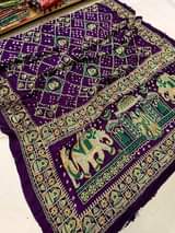 A picture of Bandhani saree