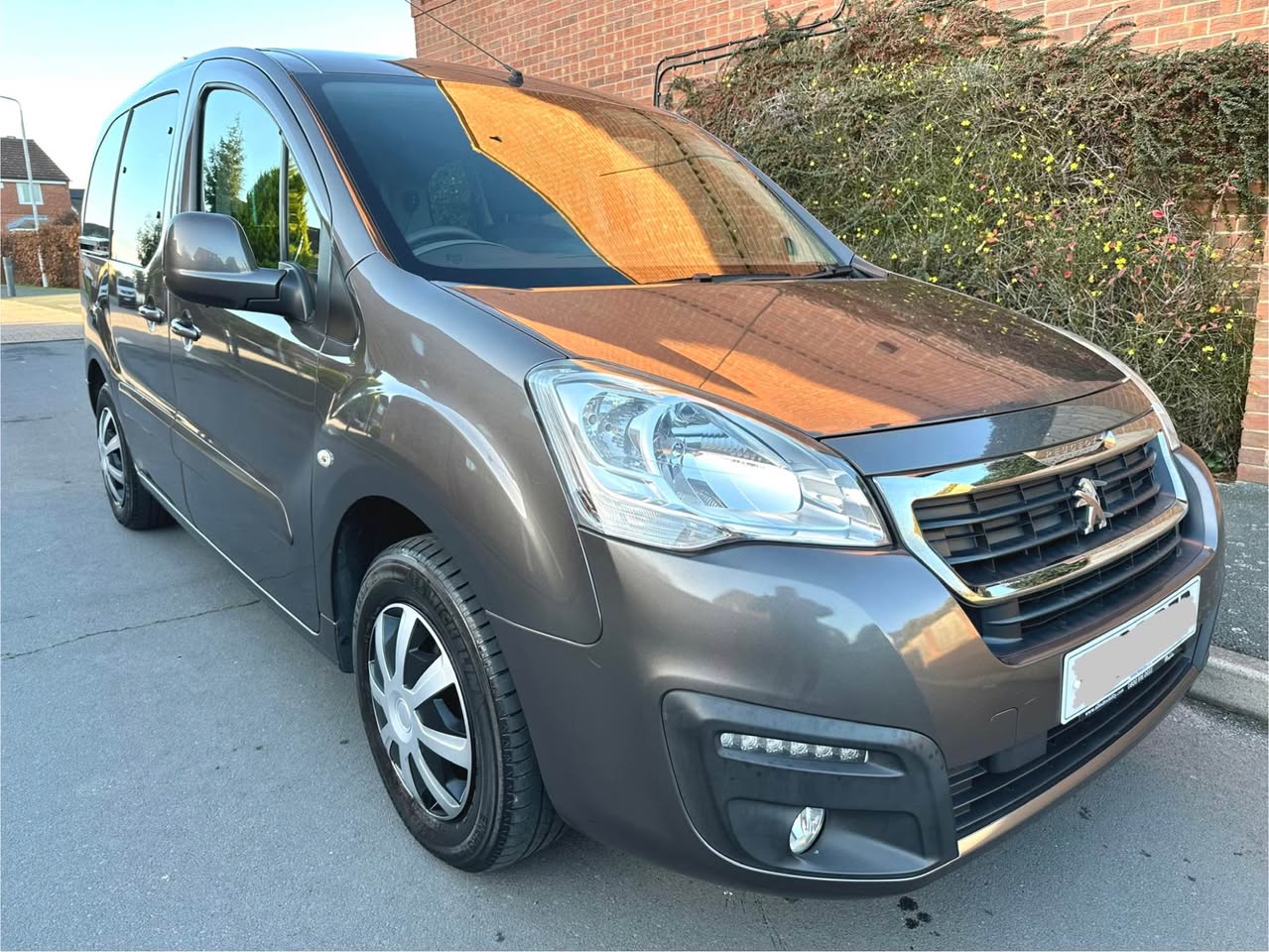 peugeot partner
