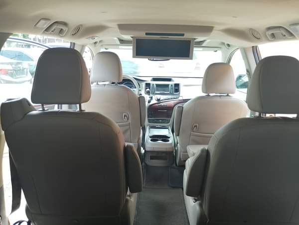 A picture of 2012 Toyota sienna Price 18m Location Amuwo odofin Lagos 07030746449