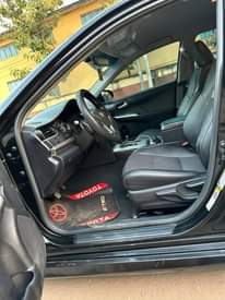 A picture of 2014 Toyota Camry SE