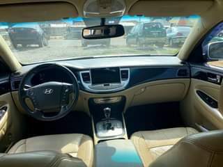 A picture of Hyundai Genesis