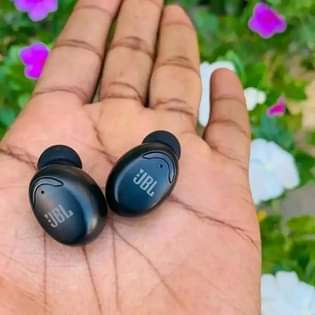 A picture of JBL THUMPING SUPER BOOM BASS SOUNDS EARBUDS