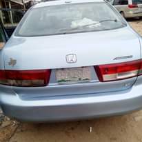 A picture of 04 first body Honda accord AC gear and engine perfect