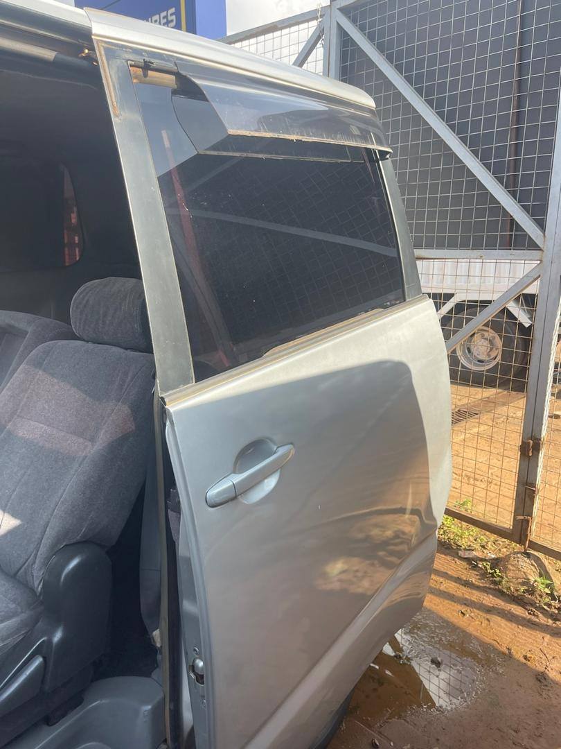 A picture of Toyota Noah