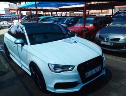 bakkies A.