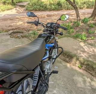 A picture of TV S 125 TSH 850 000 NIPIGIE AU WHATSAPP 0760387780