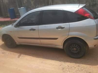 A picture of 2004 Ford Focus Hatch