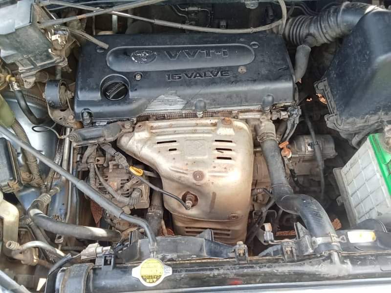 A picture of Super Clean Corolla 04 Very sound Engine gear and ac