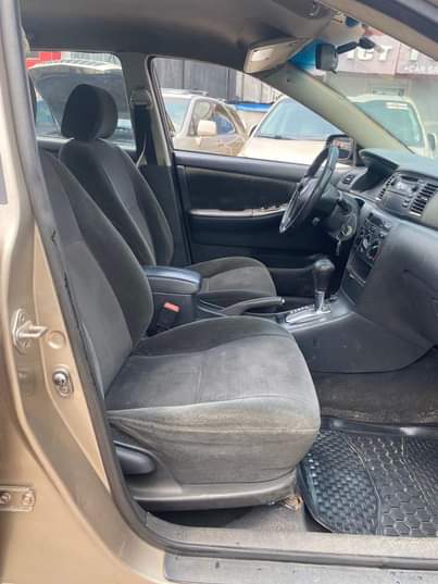 A picture of Toyota Corolla 2003