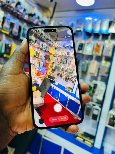 A picture of Iphone 14 pro max 256gb wifi only