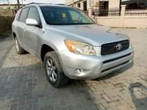 A picture of Contact 08114560910 End user needed Distress price 08 RAV4 Pure