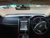 A picture of Mark X 2012 model